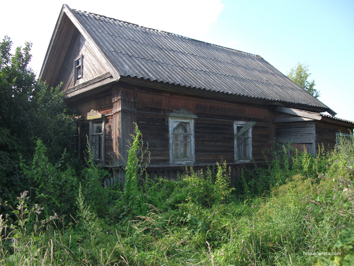 Дома деревни Ездуново