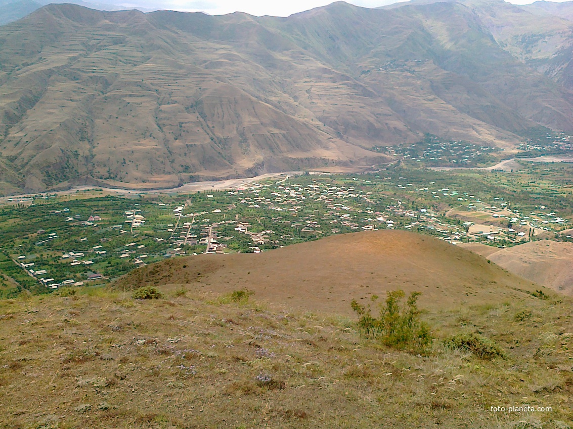 Вид с горы на село Луткун