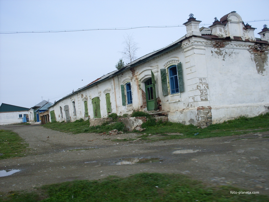 поляковка старинные купеческие лавки, в советское время магазины.В  настоящее время разрушаются... | Фотопланета