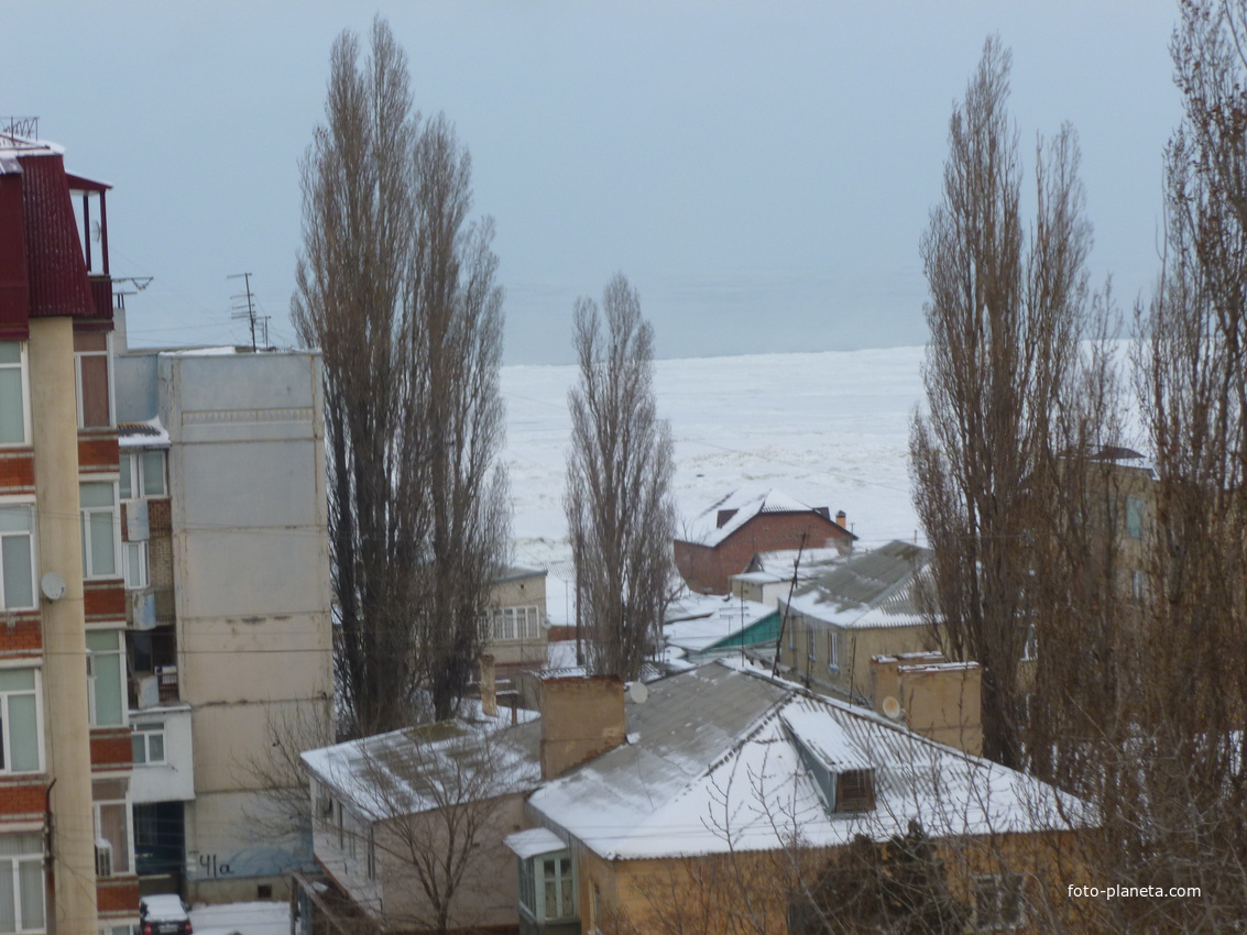 Каспийское море замерзло