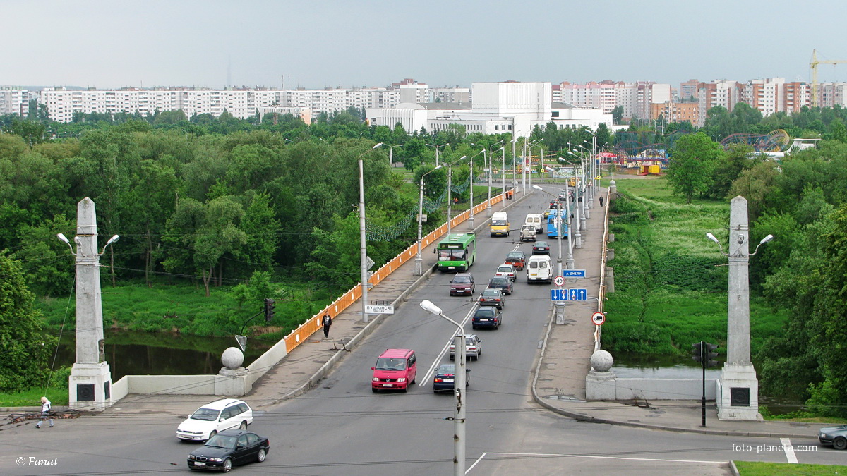 Днепровский мост, вид с Советской площади