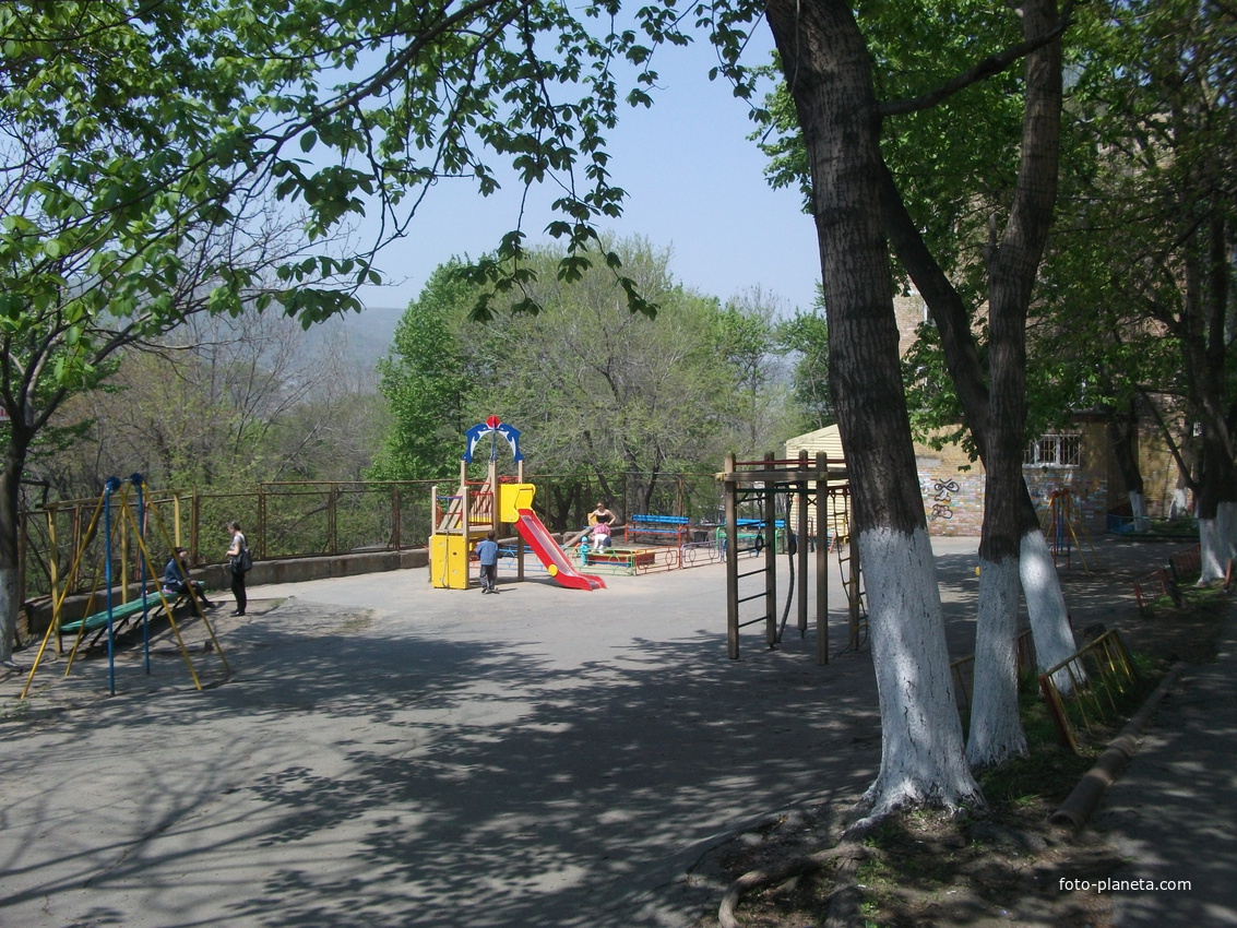 Детская площадка на ул.Руднева.