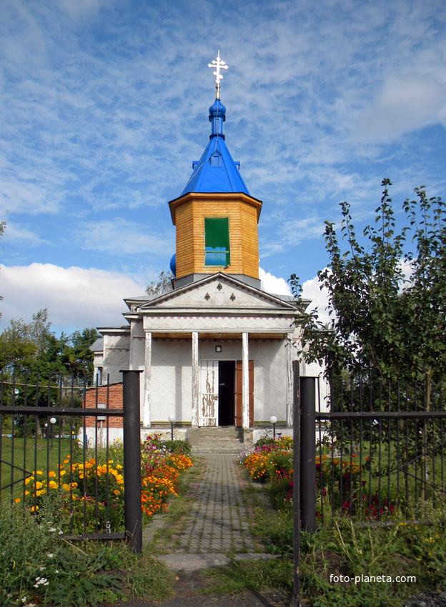 Михаило-Архангельская церковь в селе Песчаное