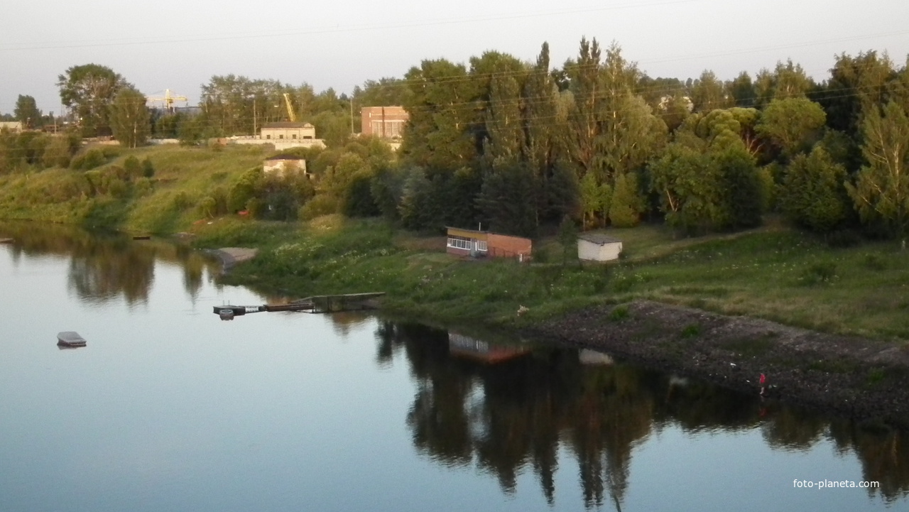 Волга - Правый берег (Вид с дамбы)