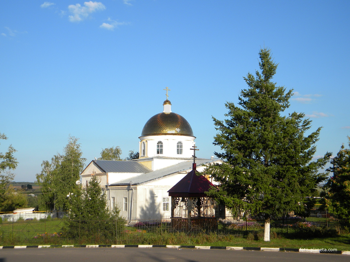 Свято-Никольский храм в селе Мантурово