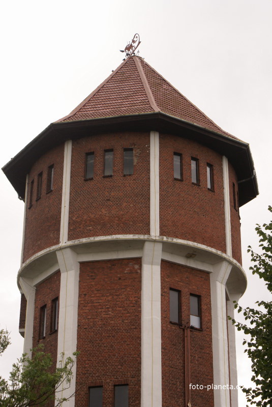 Водонапорная башня построена в первой половине 20 века