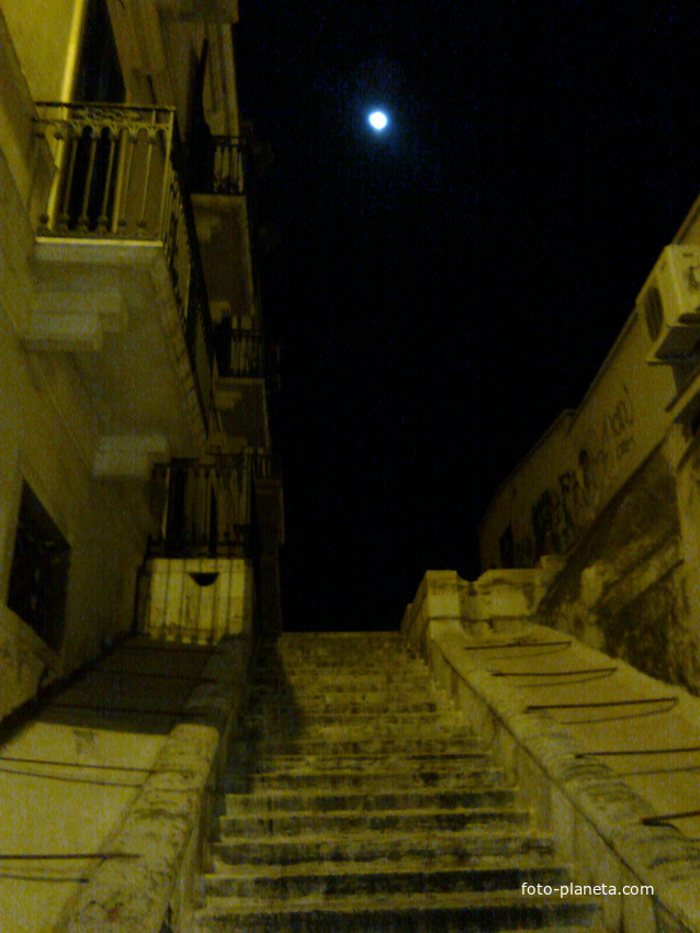 ночь в старом городе