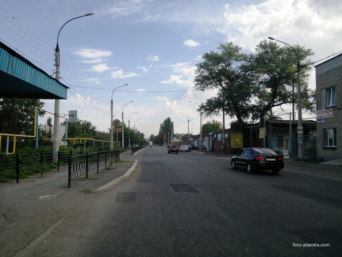 Ясиноватая. Улица Артема.