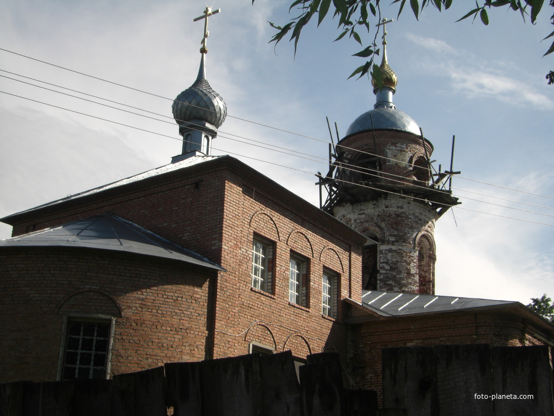 Церковь возрождается