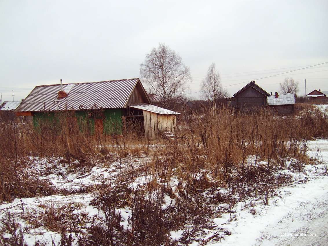 Магазин в деревне новосёлки (2007 год)