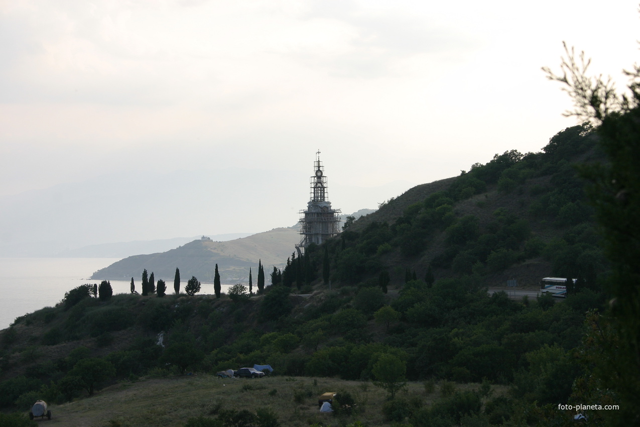 Храм в Малореченском