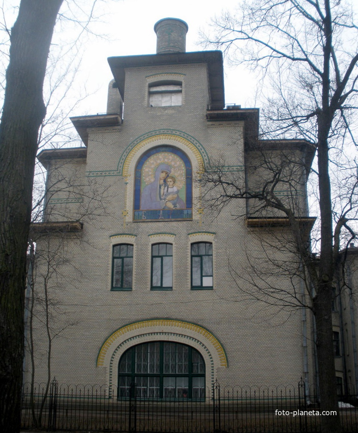 Здание Бывшей церкви