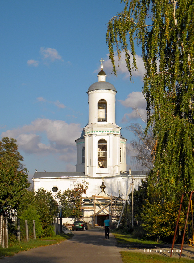 Троицкий храм в городе Суджа