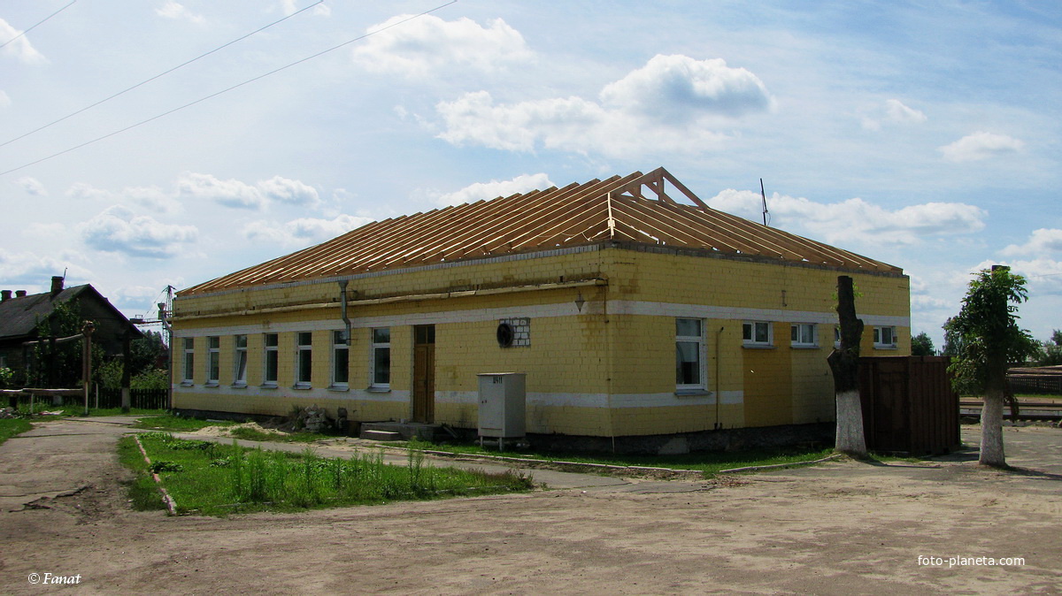 Пост ЭЦ ст. Ельск на ремонте, 2011год