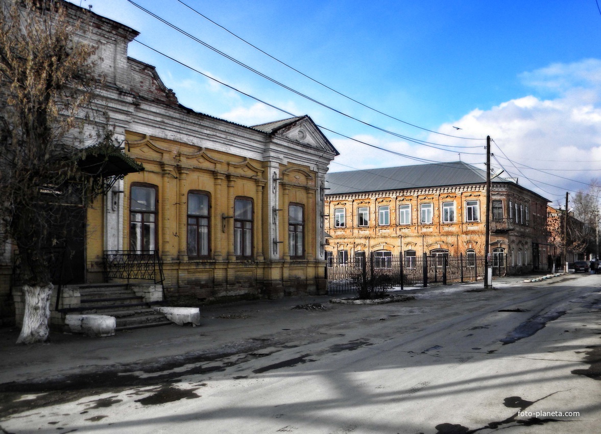 Старый город  Городскую управу  за ней доходный дом Смирновых