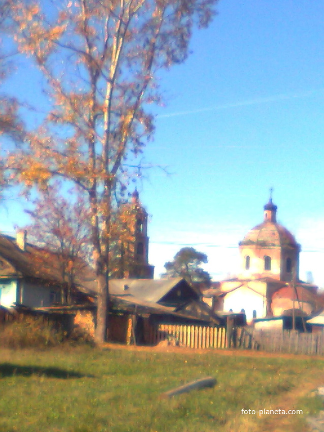 Вид на церковь