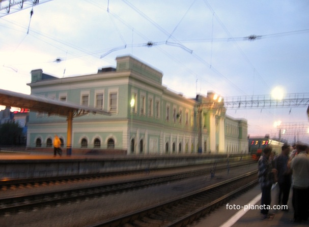 Челябинск. Старый вокзал. Вид с поезда.
