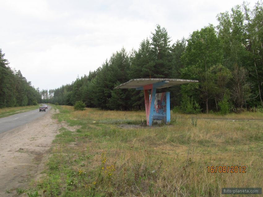 Остановка Кулики на дороге Михайловка - Лебедин