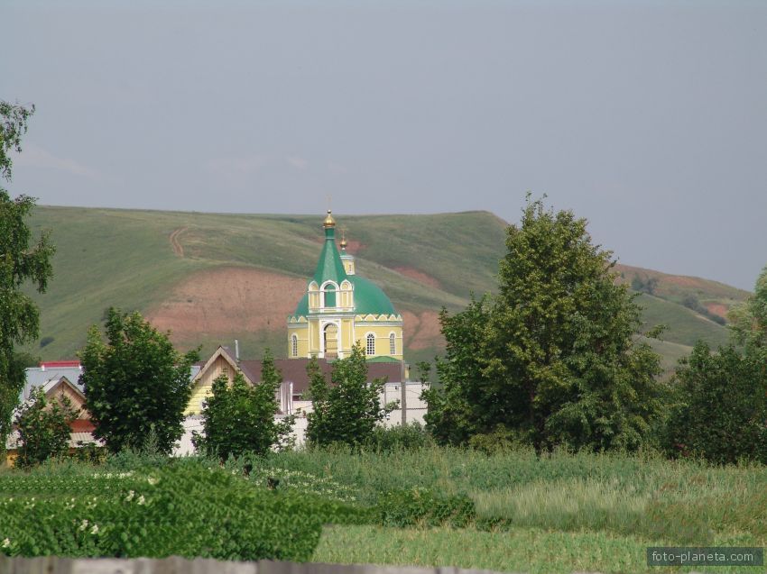c. Колесниково, церковь