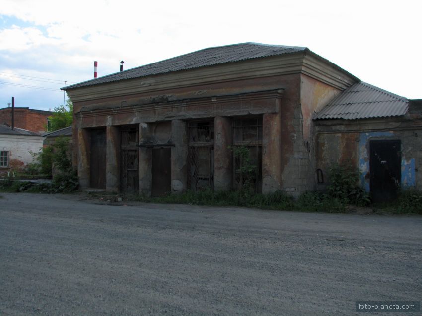 Старинное здание на ул. Лебяжинская