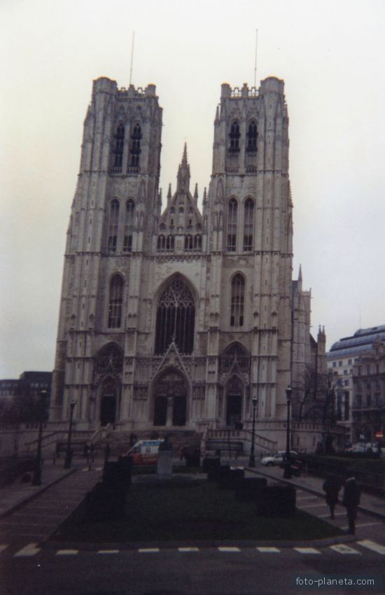 Брюссель. Храм Святого Михаила.