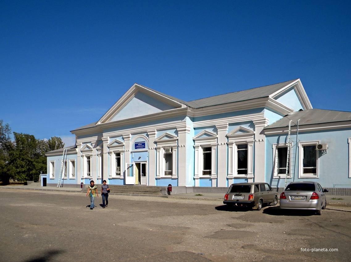 ЖД вокзал в селе В.Баскунчак