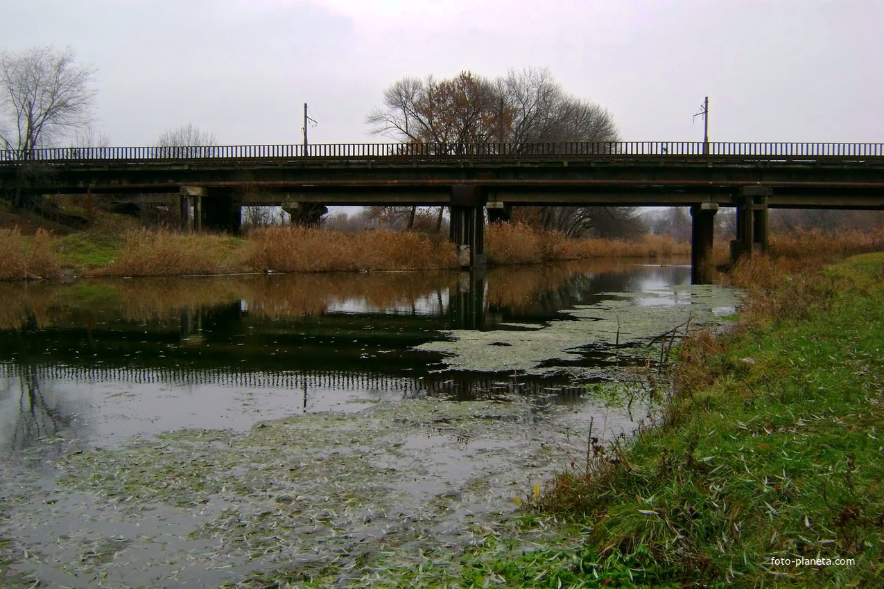 Автомобильный мост в районе Донского.