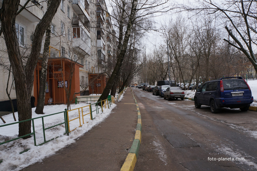 Михневская 19