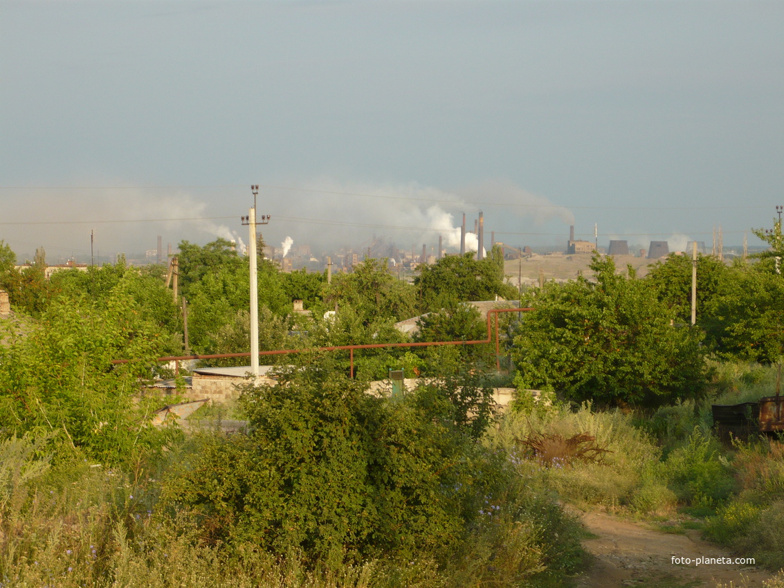 Вид с Юнкома на Енакиевский металлургический завод.