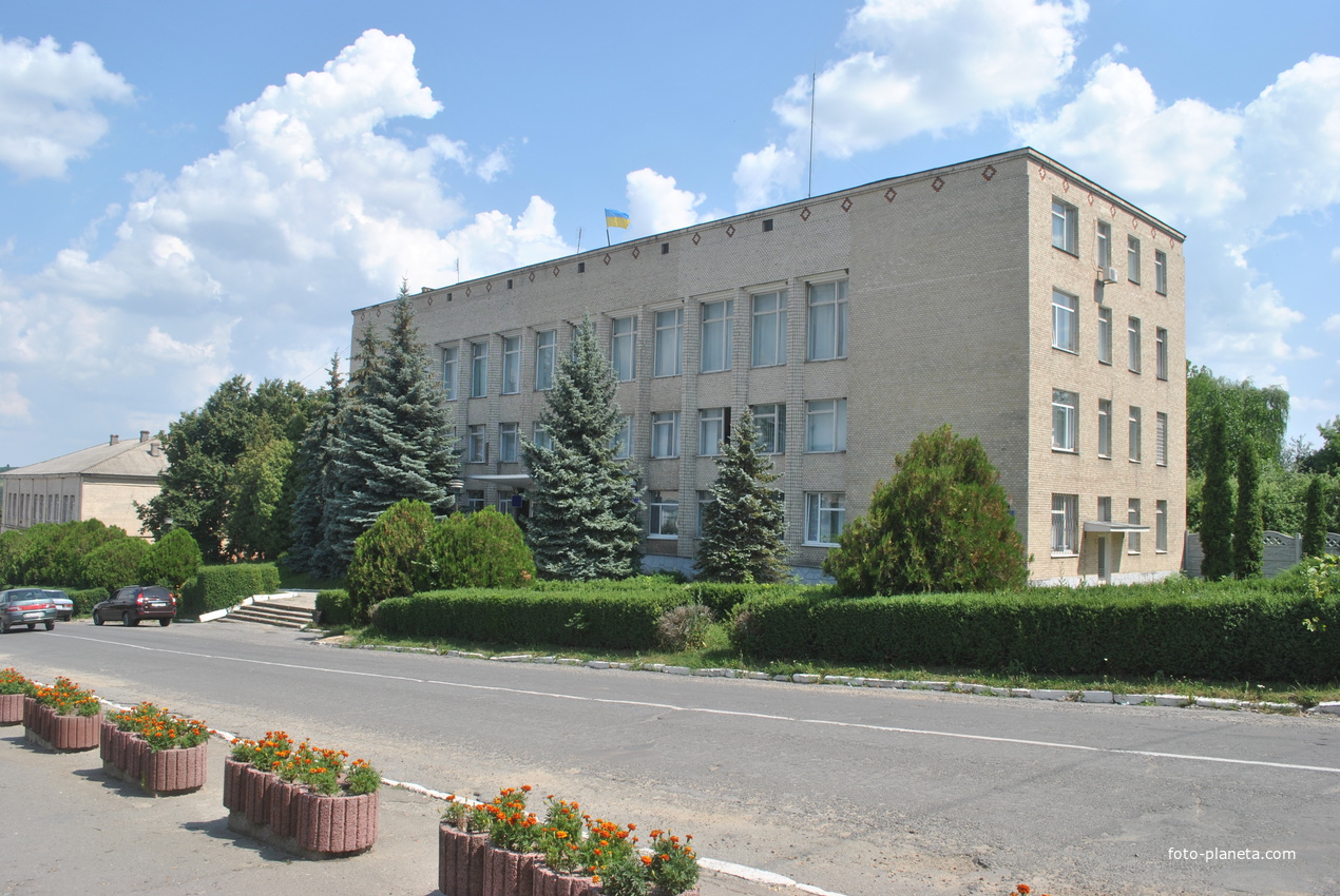 Новая Ушица. Центр.