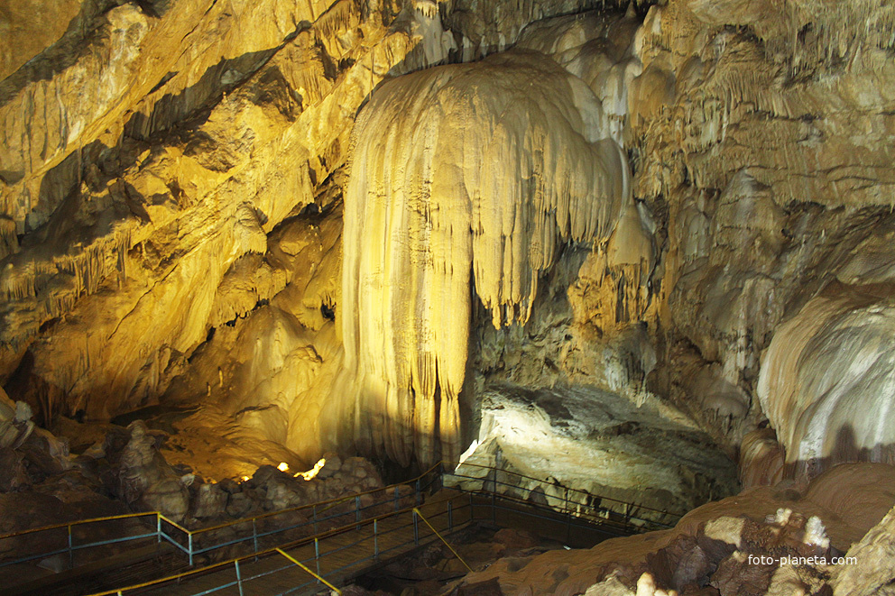 Самая большая пещера
