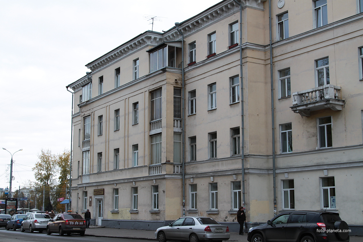 Районная библиотека ломоносов. Центральная городская библиотека имени м в Ломоносова Архангельск. Библиотека Ломоносова Архангельск. Библиотека Гайдара Архангельск.