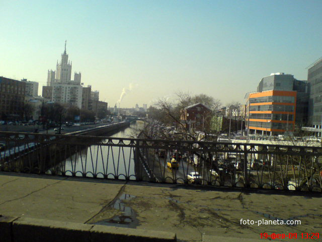 Высокояузкий мост, Серебряническая набережная