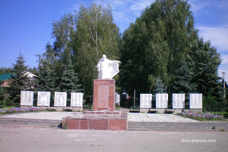 Памятник солдатам ВОВ