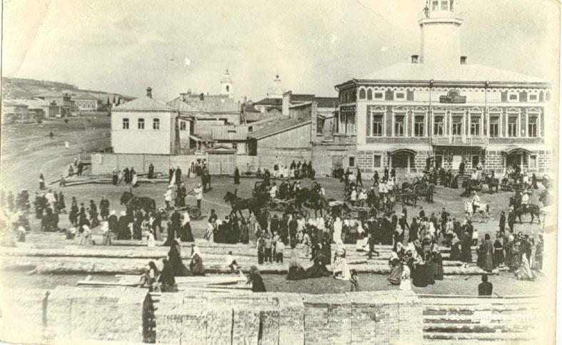 Соборная площадь. Ныне - Площадь Ленина. Строительство нового храма. Фото 1916 г.