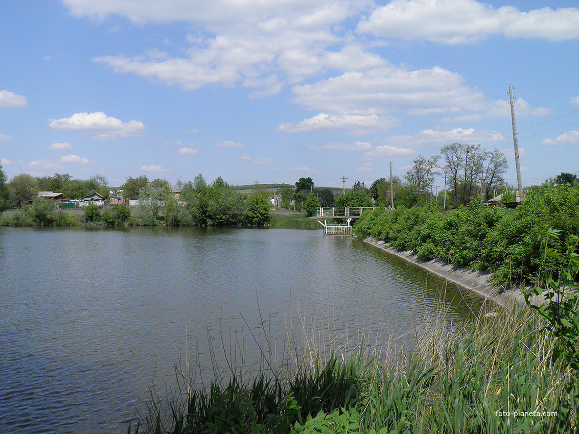 Озеро в центре села_май,2011г.