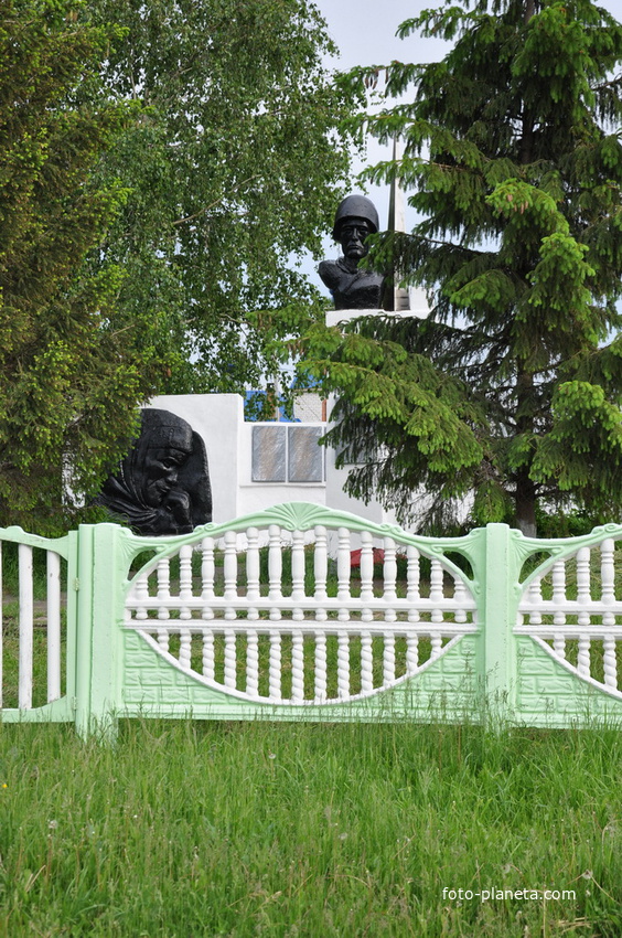 Кильдюшево-памятник погибшим воинам ВОВ
