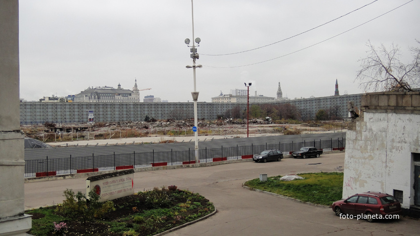 Южная часть Китайгорода, место снесённой гостиницы Россия