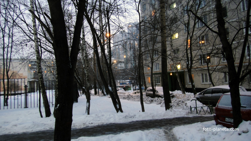 Михневская, 17