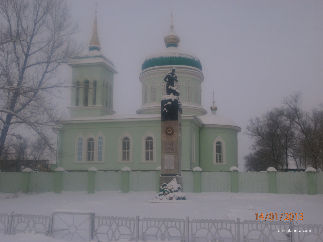 Свято-Троицкий храм в с.Шалоболино