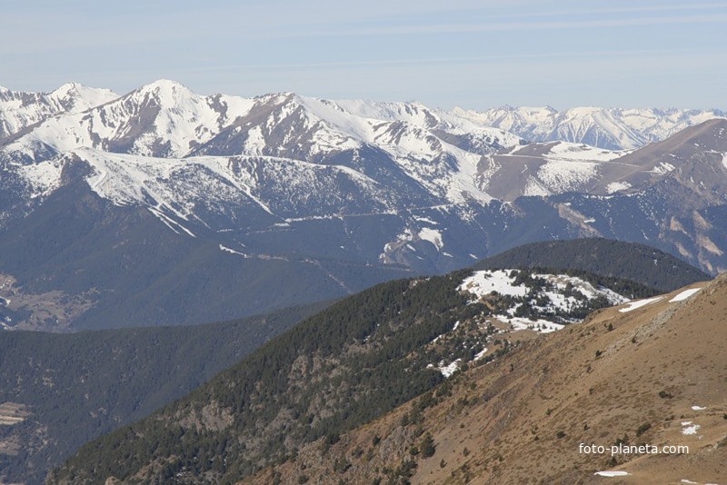 Вид на Пиренейские горы