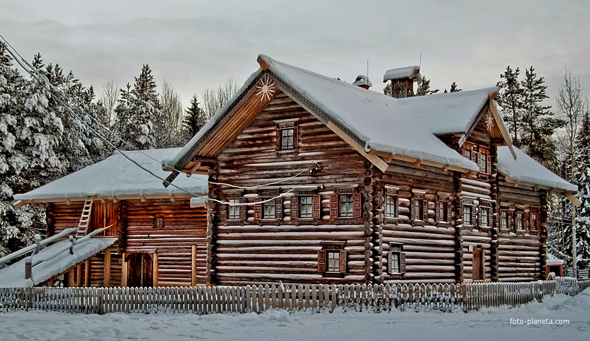 Дом-двор Пухова