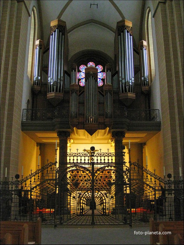 Орган в Кафедральном соборе Падерборна