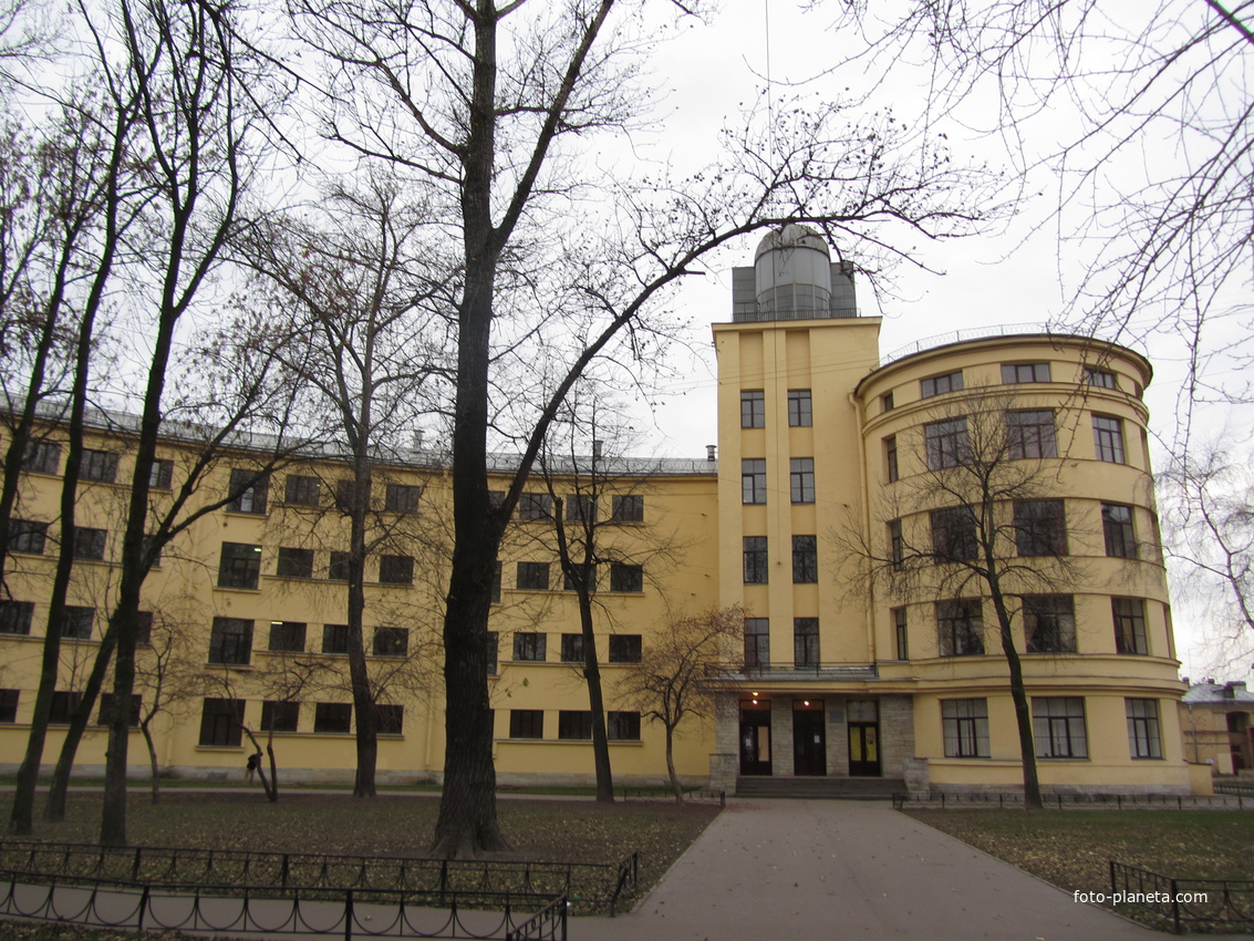 пр. Стачек , школа