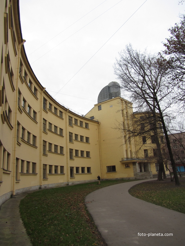 пр. Стачек , школа