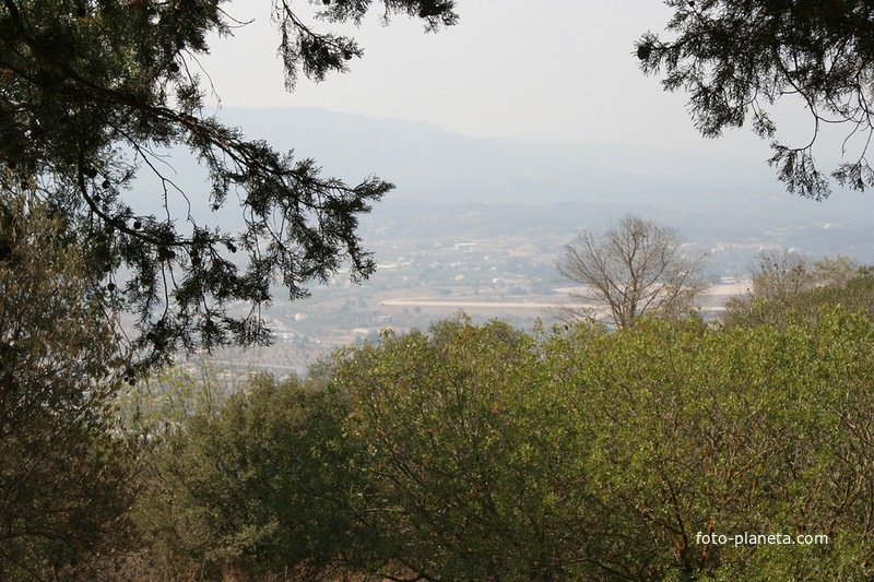 Вид на окрестности с холма Филерим