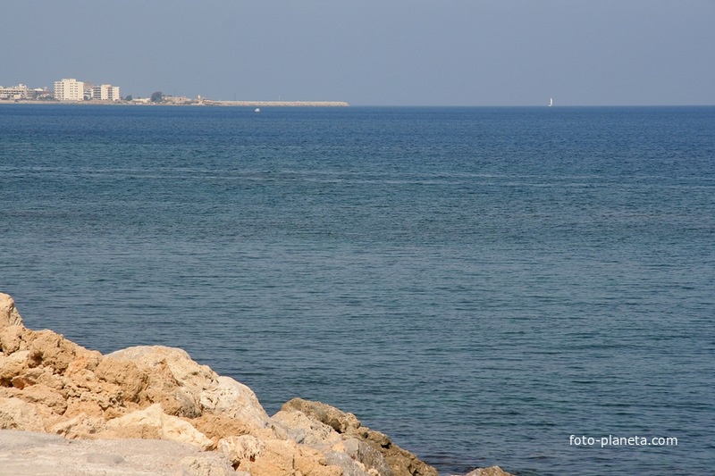 Эгейское море у побережья острова Родос