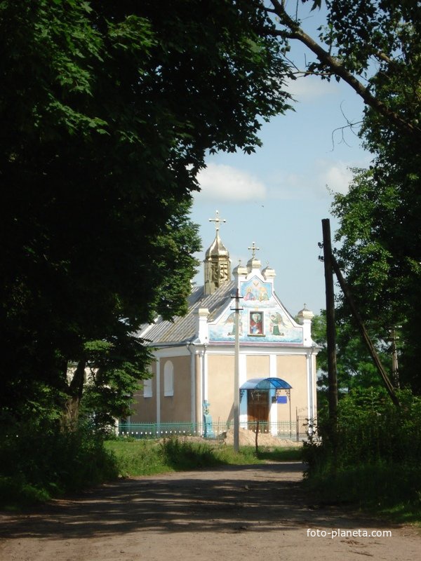 церковь Милятин