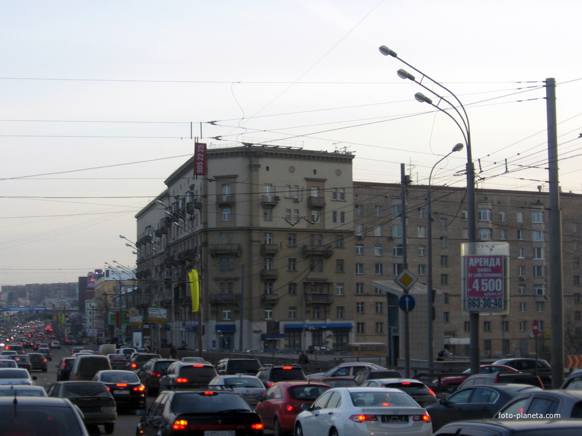 Земляной Вал, 52/16