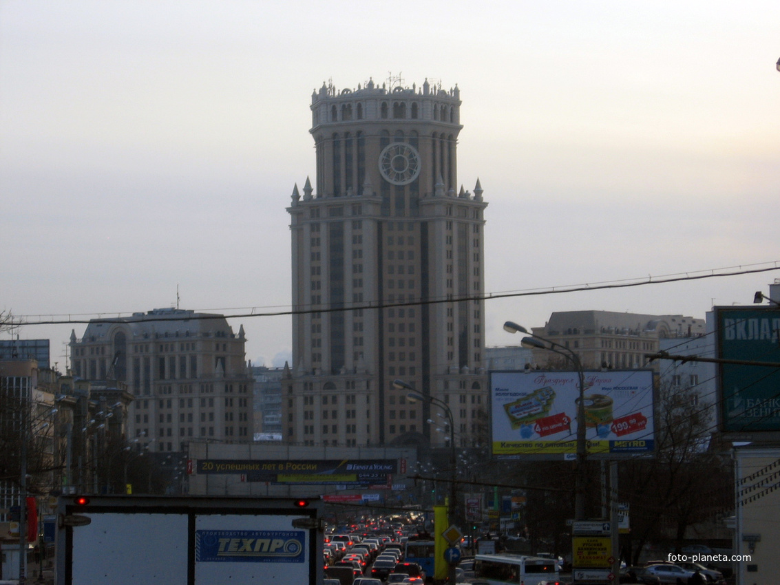 Недовысотка - Бизнес-центр «Павелецкая-Плаза»